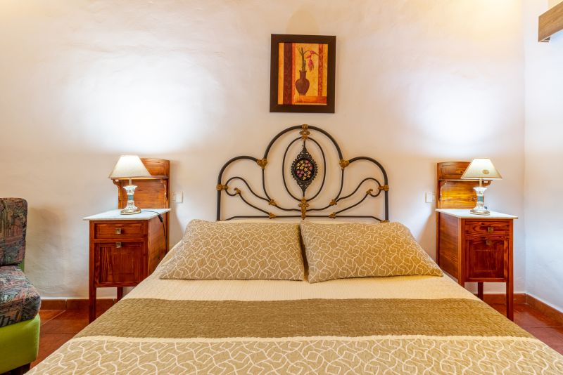 Mari House With Jacuzzi and BBQ by CanariasGetaway