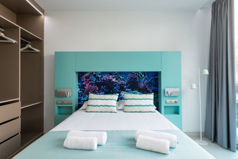 Edison Building 102 By CanariasGetaway