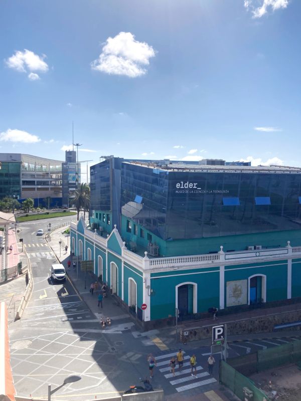 Santa Catalina Beach Flat by Canary365