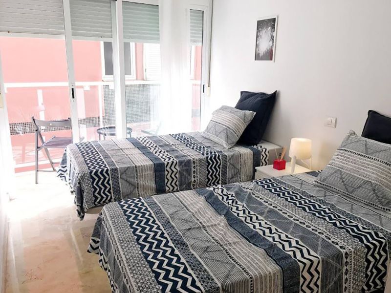 Sagasta Beach Apartment V