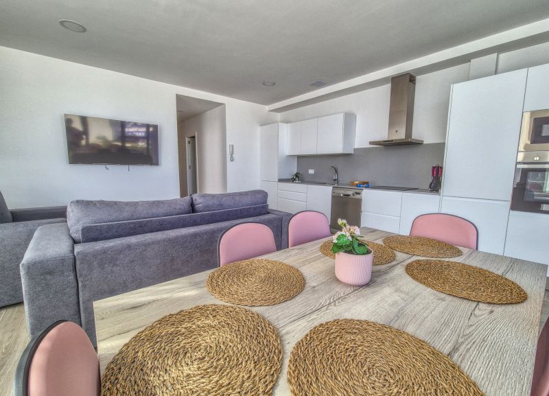 Yan Building 6B By CanariasGetaway