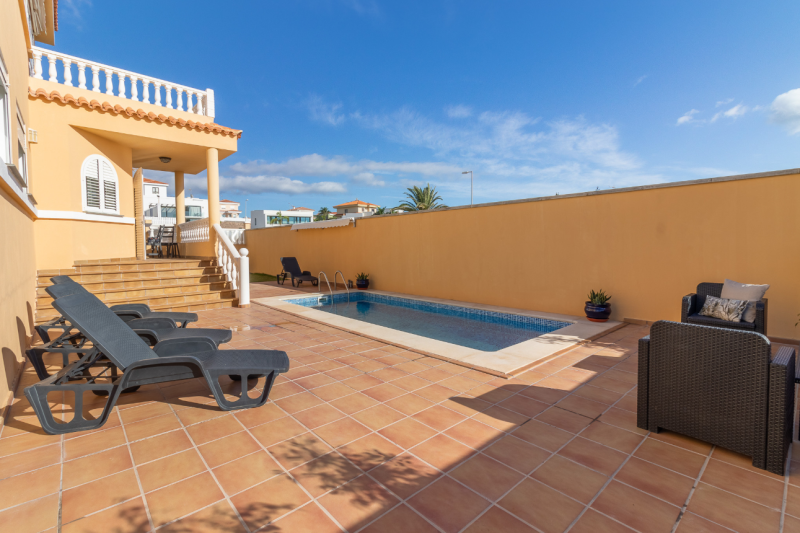 Villa Veneguera + Seaview + Pool + Garden