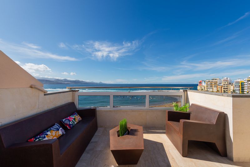 Awesome beachfront terrace By CanariasGetaway
