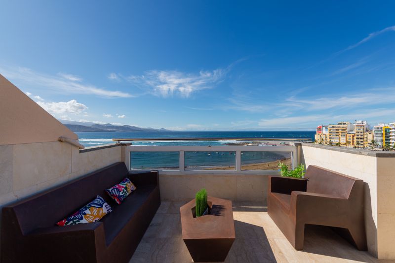 Awesome beachfront terrace By CanariasGetaway