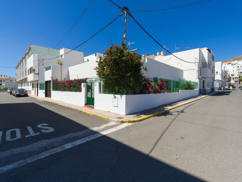 Agaete Pupe Home by Canariasgetaway