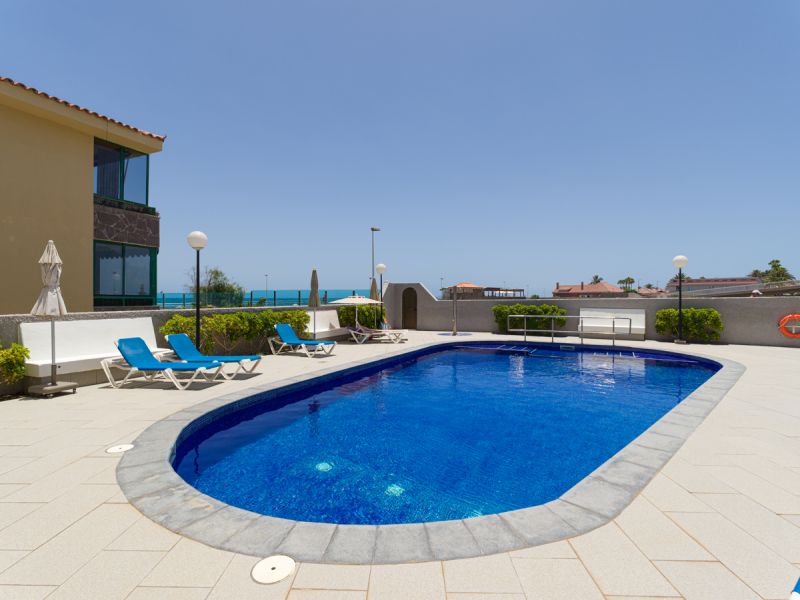 Guayabo Beach Home by CanariasGetaway