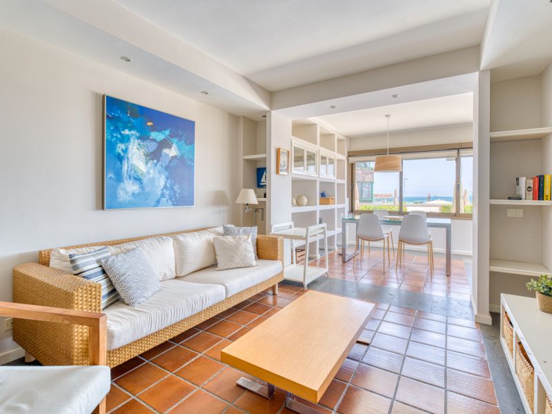 Guayabo Beach Home by CanariasGetaway