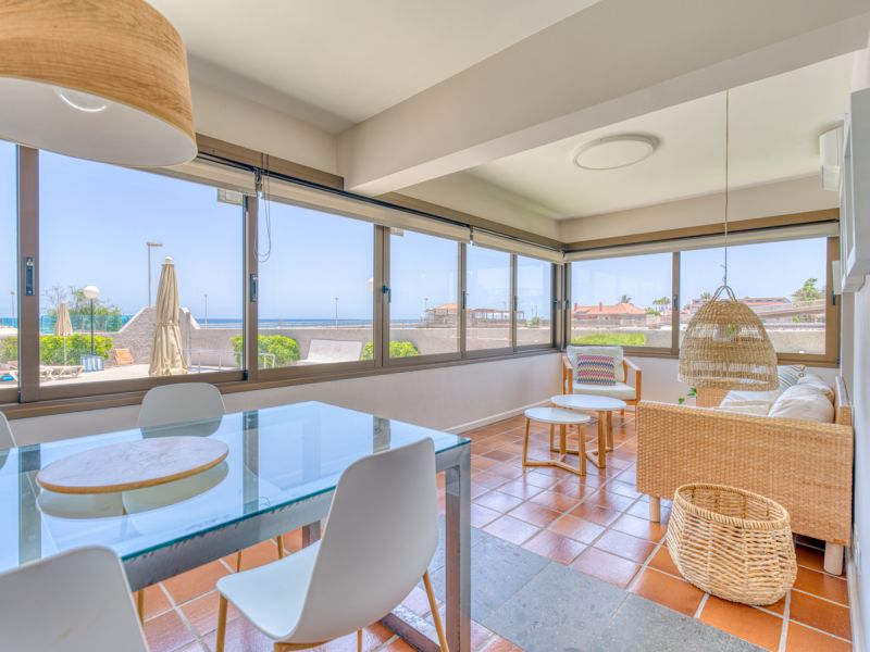 Guayabo Beach Home by CanariasGetaway