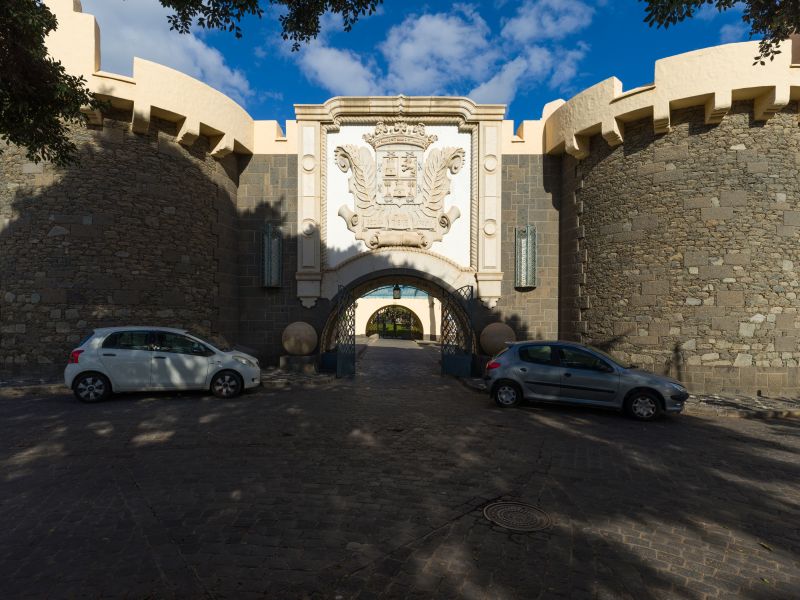 Cosmopolitan Design  By CanariasGetaway