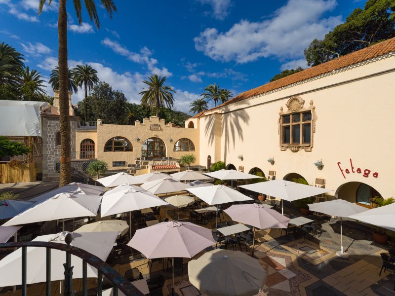 Cosmopolitan Design  By CanariasGetaway