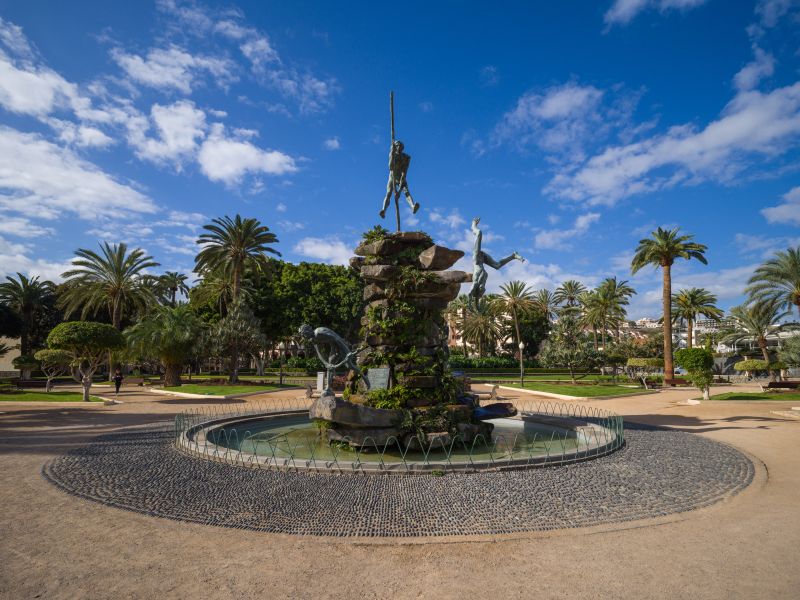 Cosmopolitan Design  By CanariasGetaway