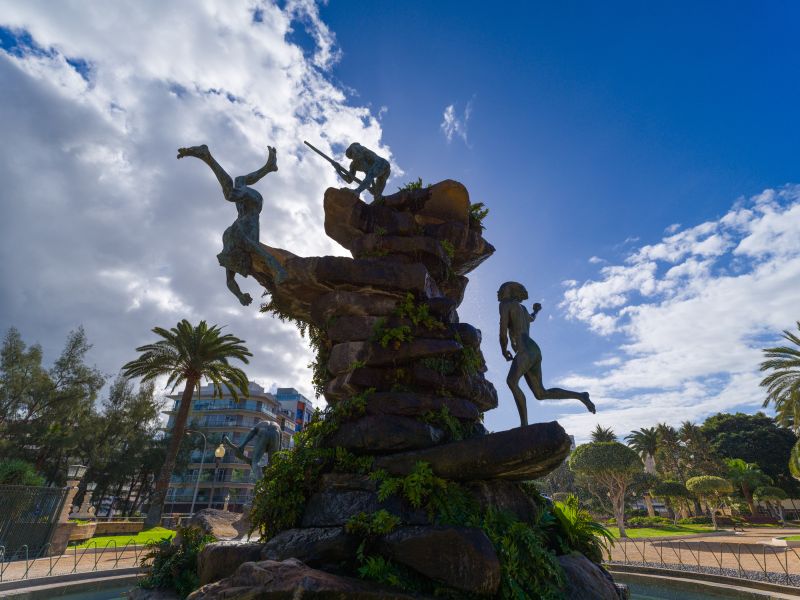 Cosmopolitan Design  By CanariasGetaway