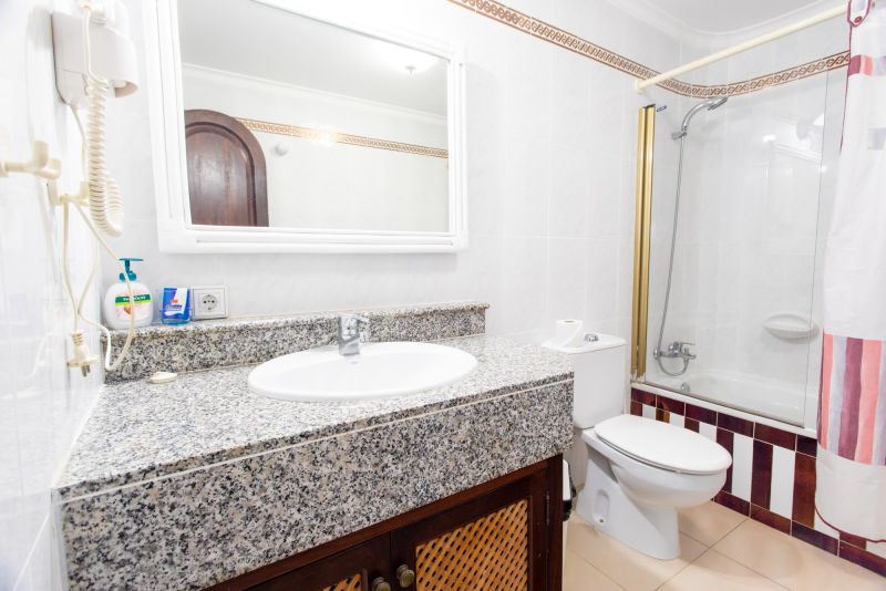 Altamar 28 with terrace&pool By CanariasGetaway