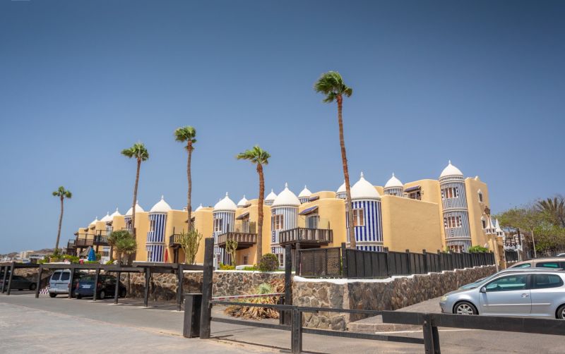 Altamar 28 with terrace&pool By CanariasGetaway