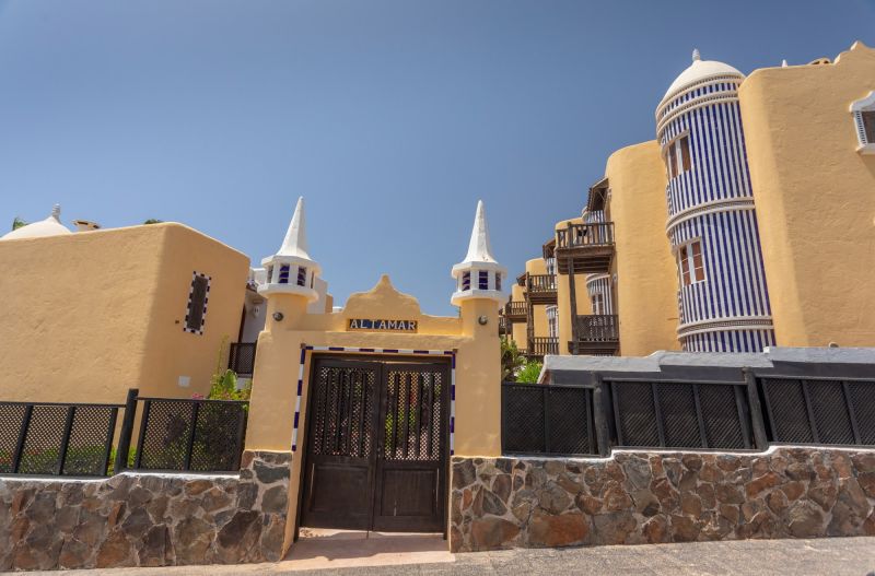 Altamar 28 with terrace&pool By CanariasGetaway