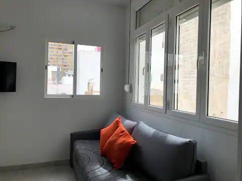 moderno y confortable, renovado, canteras