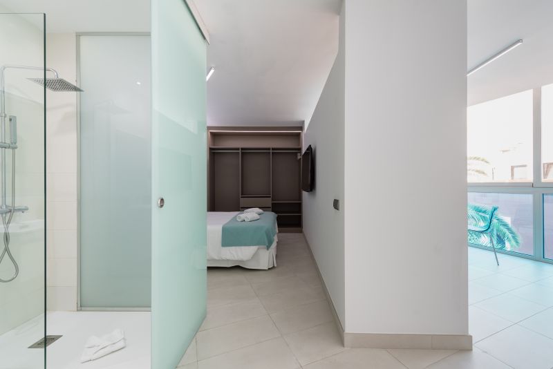 Edison Building 101 By CanariasGetaway