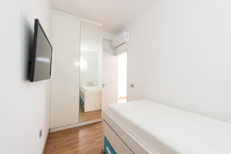 Lovely balcony sea views By CanariasGetaway