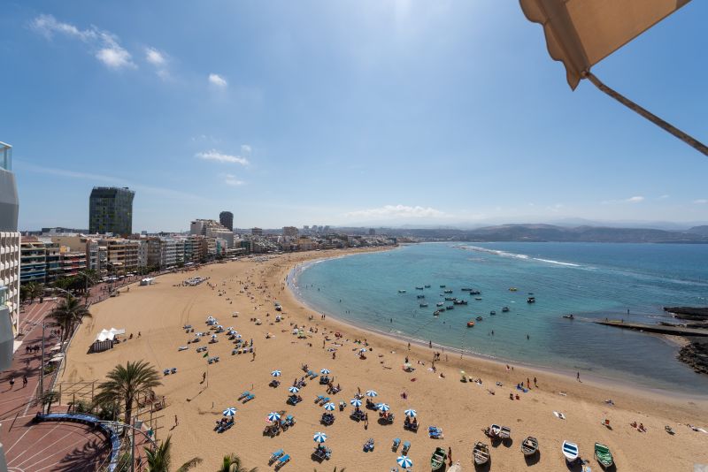 Lovely balcony sea views By CanariasGetaway